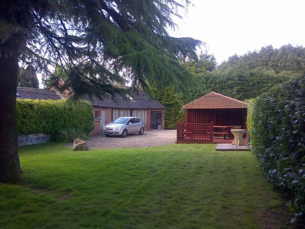 Follets B&B Pewsey Екстериор снимка