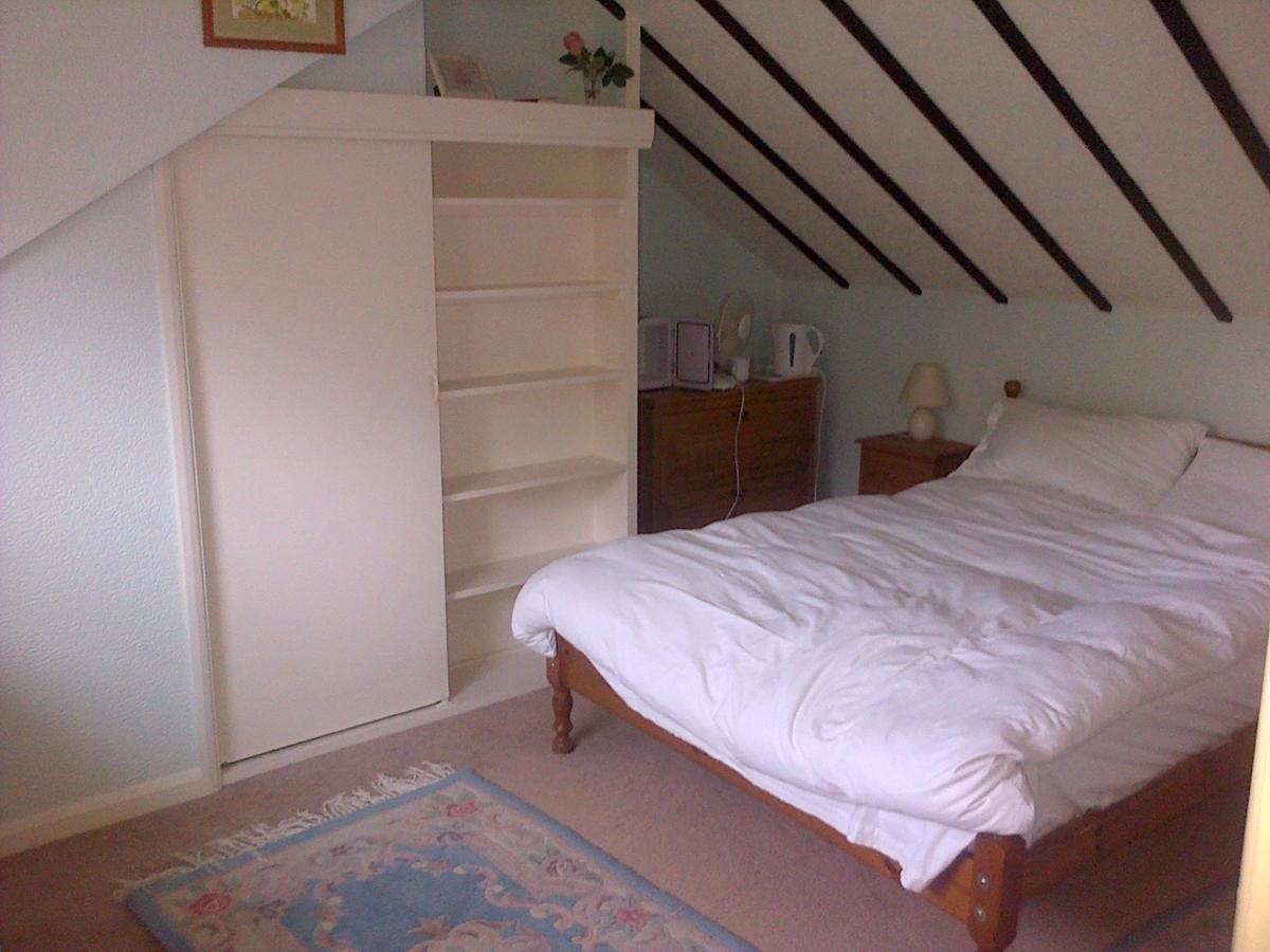 Follets B&B Pewsey Екстериор снимка
